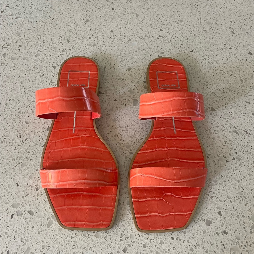 Dolce vita sandals size 8